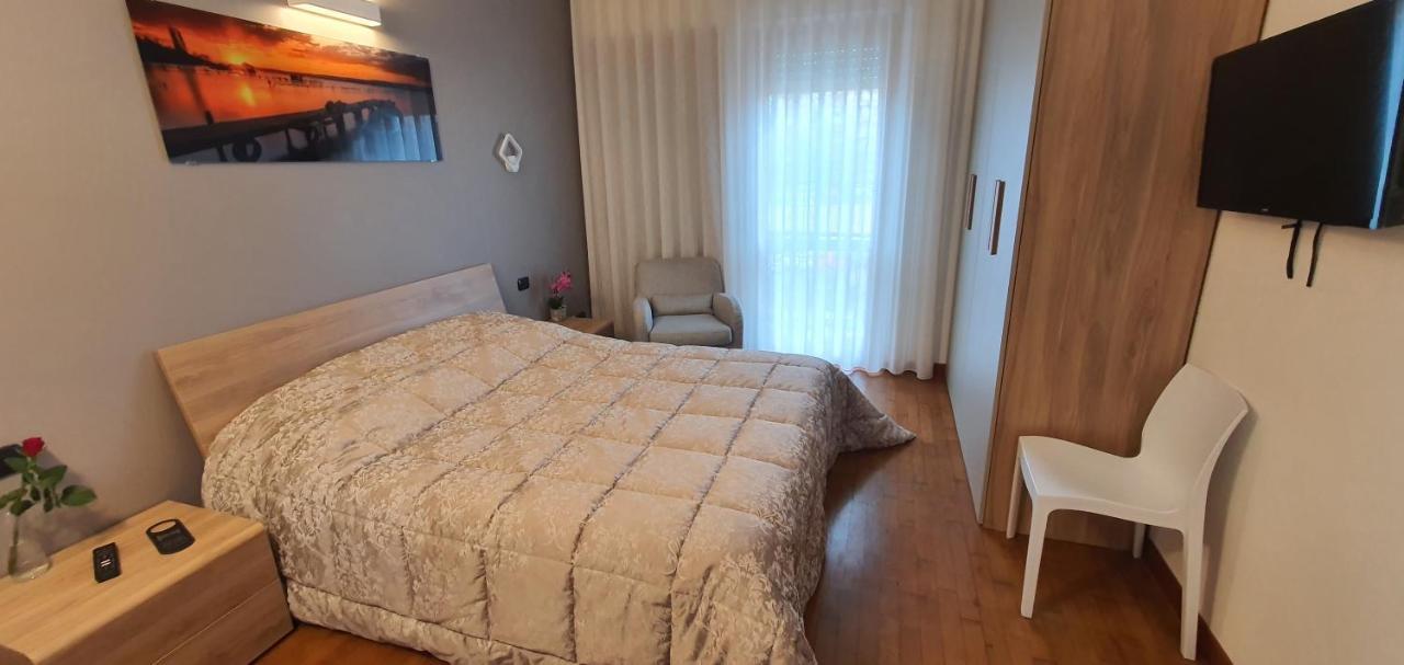 Bed & Breakfast Venice Friends เมสเตร ภายนอก รูปภาพ
