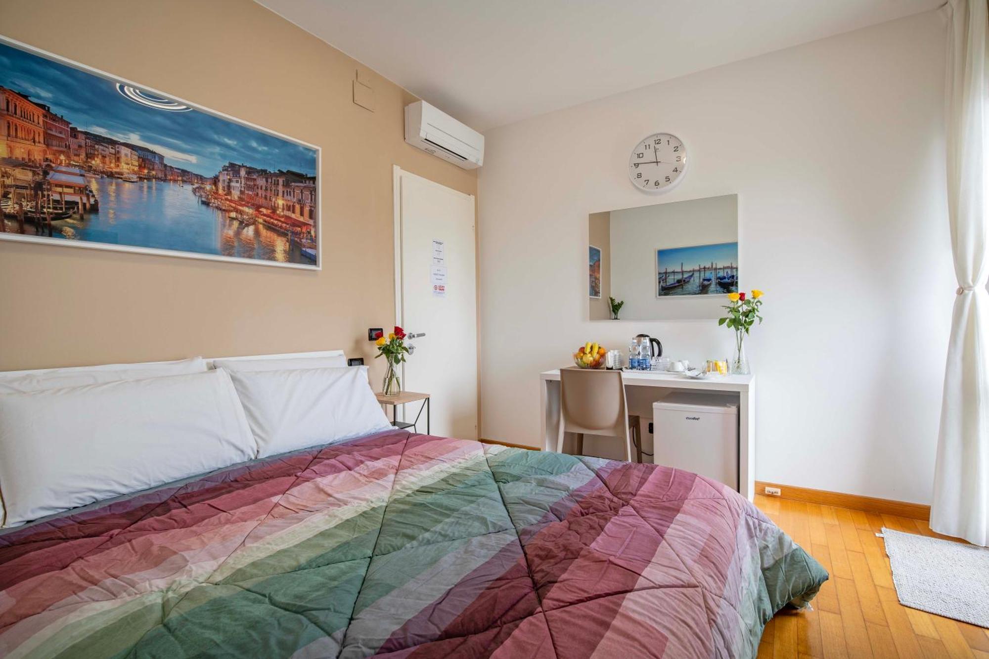 Bed & Breakfast Venice Friends เมสเตร ภายนอก รูปภาพ