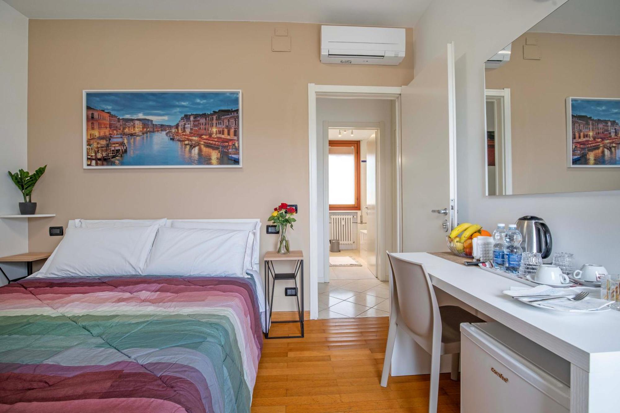 Bed & Breakfast Venice Friends เมสเตร ภายนอก รูปภาพ