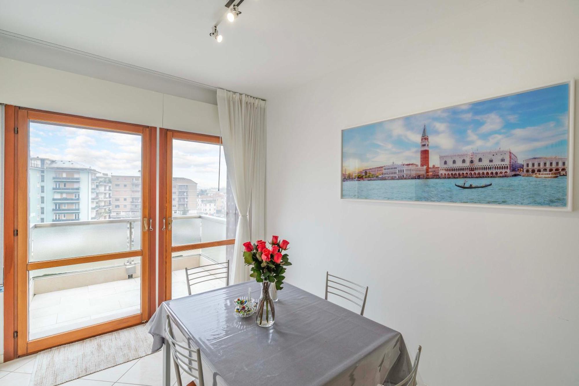 Bed & Breakfast Venice Friends เมสเตร ภายนอก รูปภาพ